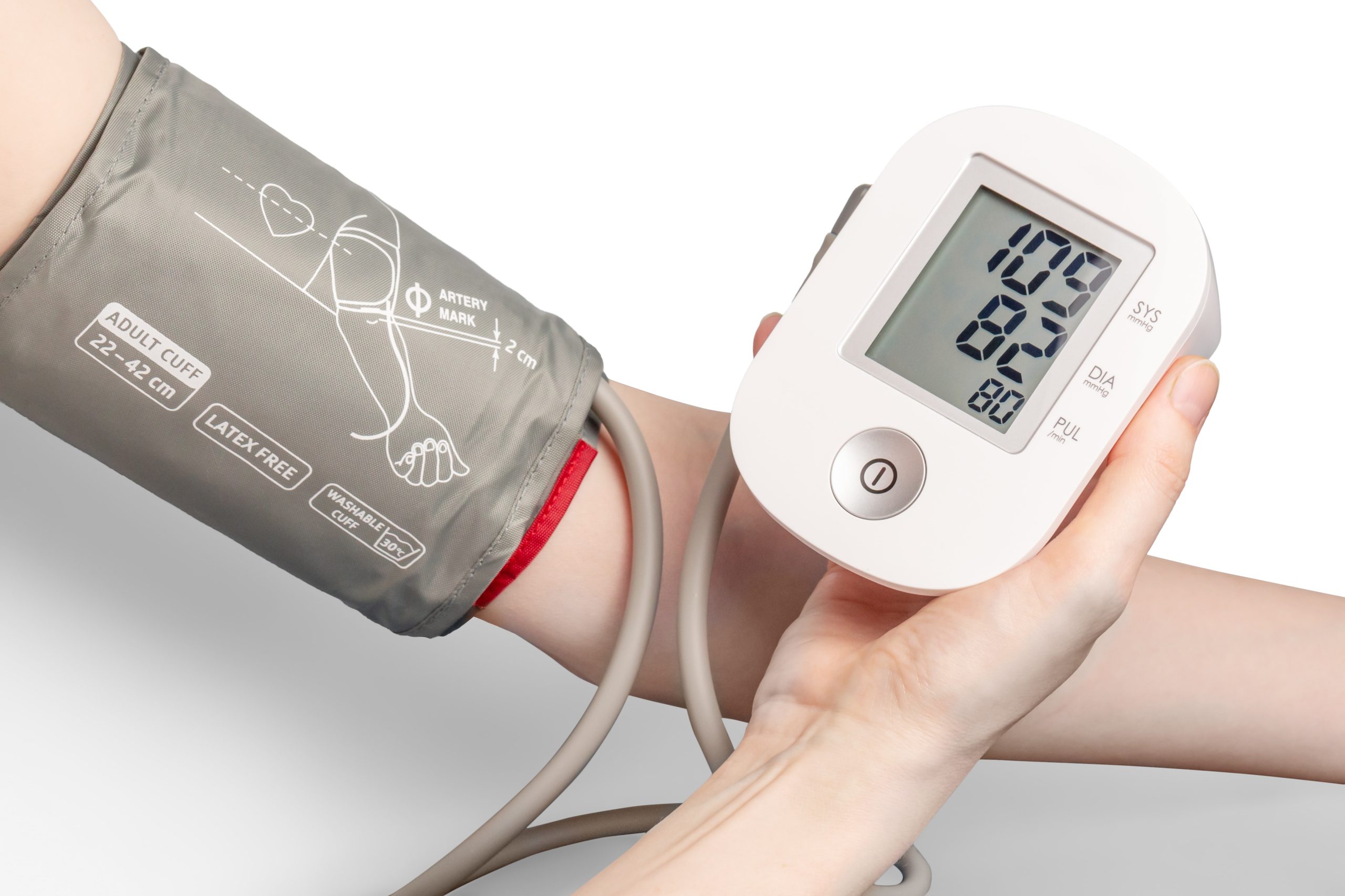 Elevata pressione sanguigna: il pericolo silenzioso per il tuo cuore e come prevenirlo