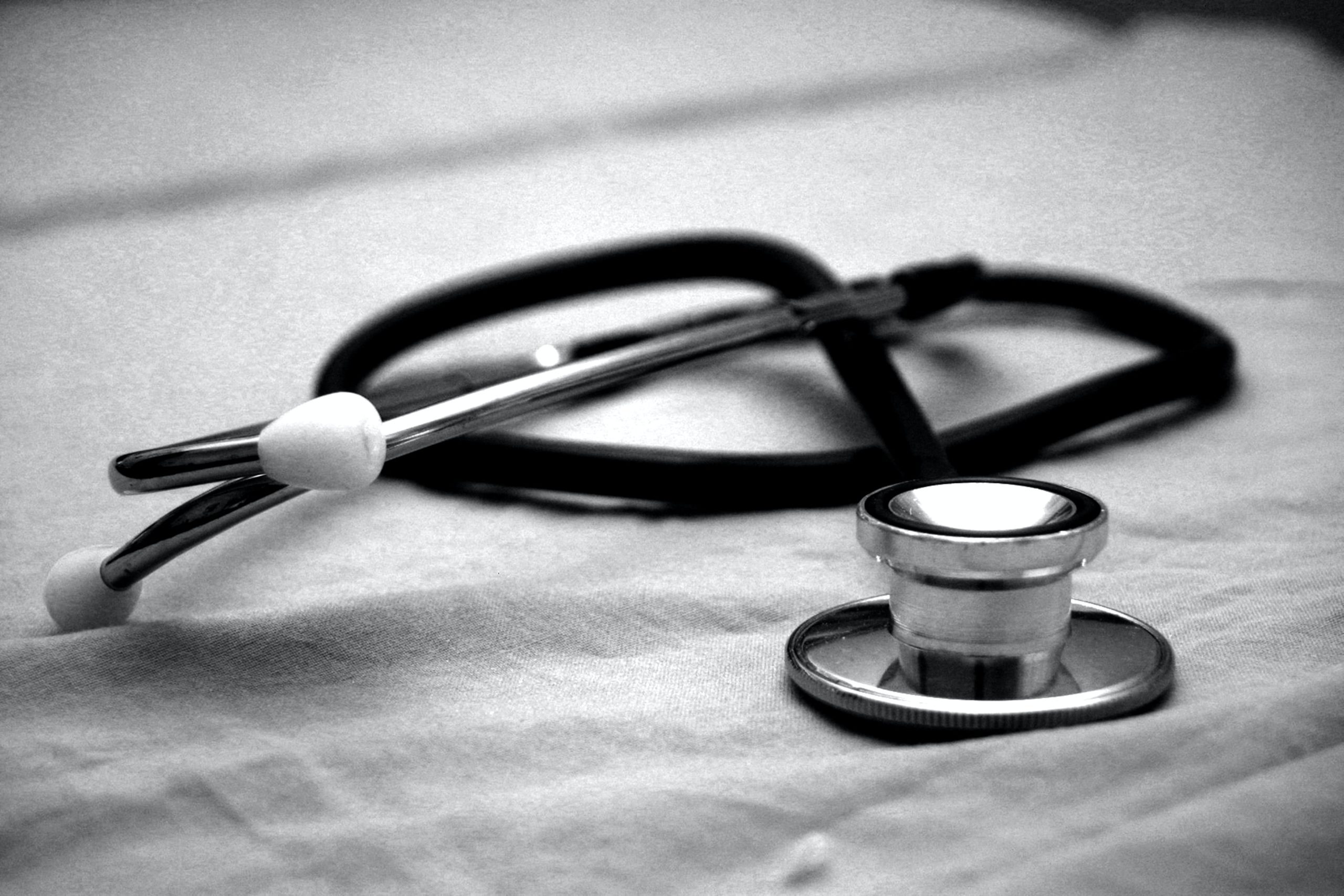 Come risolvere il problema della disponibilità dei medici: soluzioni efficaci per migliorare l’assistenza sanitaria