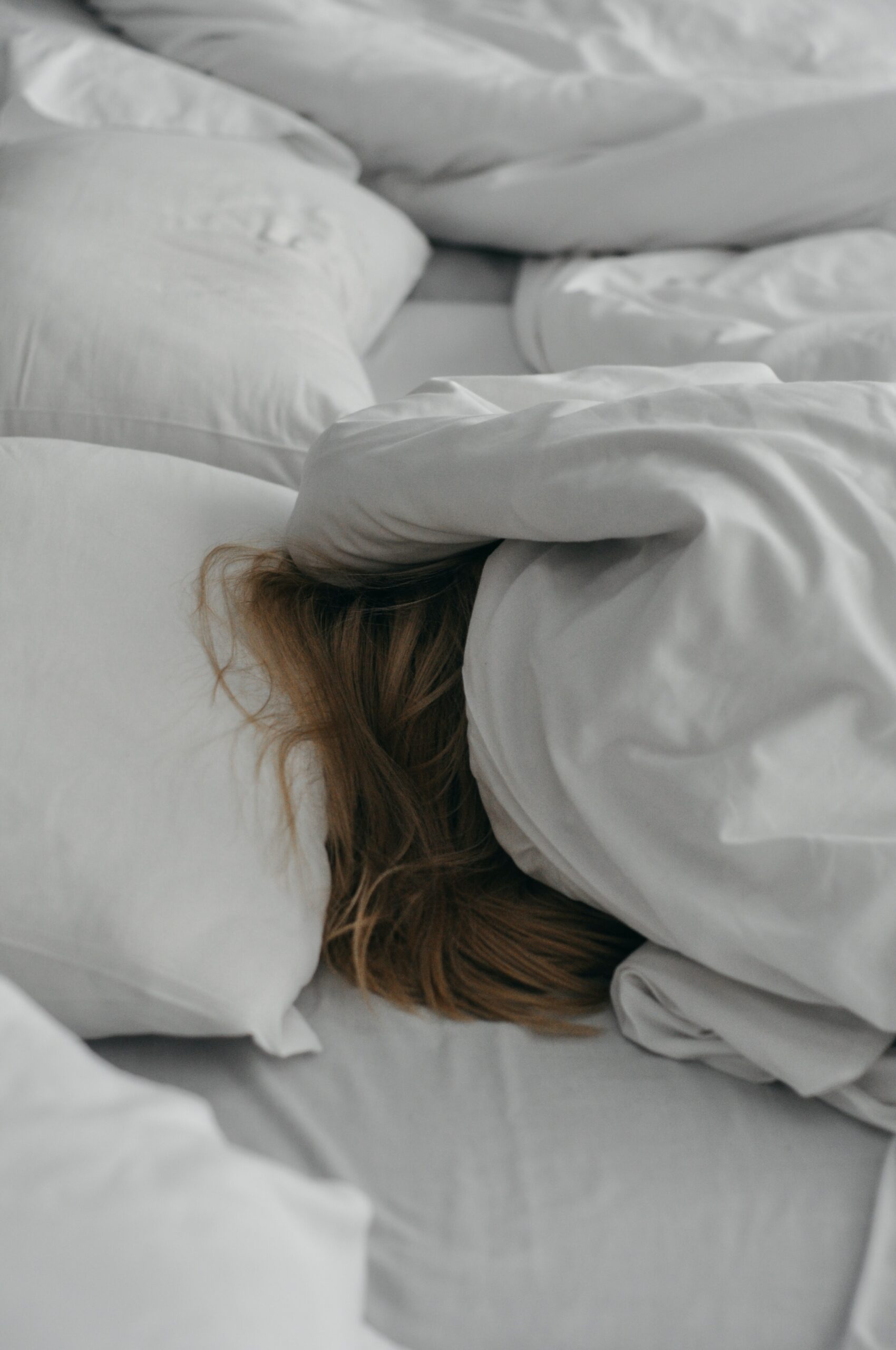 Mancanza del sonno sulla salute: impatto, conseguenze e rimedi